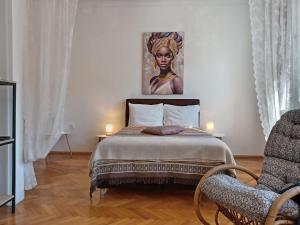 Central Sofia Apt Separate Kitchen, Singer Work Desk, Fast WiFi & Metro