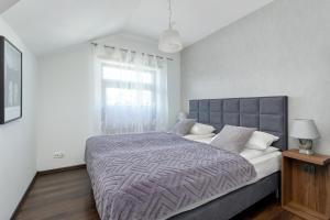 Klimatyzowane Apartamenty z Balkonami we Władysławowie by Noclegi Renters