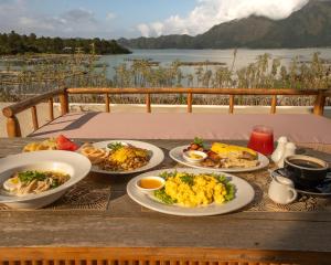 Tribhuwana Padma Lake Resort