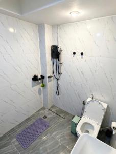 Entire 4Storey Home 10pax 800 m walk to BTS Phayathai in CBD near Siam, Centralworld