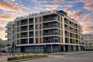 Azure Seaside Apartment - Luxury Apartment with Terrance, Balcony and Parking in Gdansk