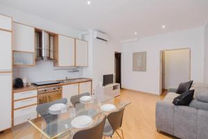 GoHost - Charming and Bright Flat next to Porta Romana
