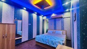 Hotel O R R International