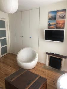High Standing 2-Room Apartment in Latin Quarter Paris