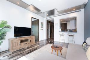 Free Housekeeping Visits During Your Stay - StayShort - Elegant 1 Bedroom in Dubai Marina that Sleeps 4