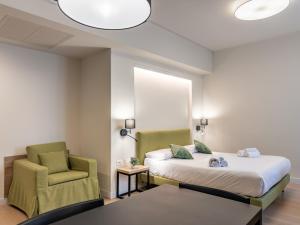 BE-Co Business Triple Suite