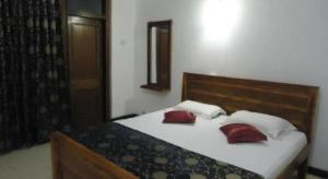 Seven Flowers Hotel