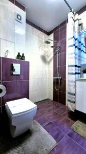 The Violet Bloom Parkside Apartment in Geo Milev by KeyBox
