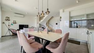 Sea House 2