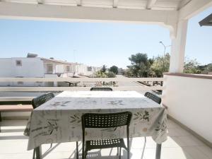Lido Marini Casa Ornella by the sea in Villaggio Rosa