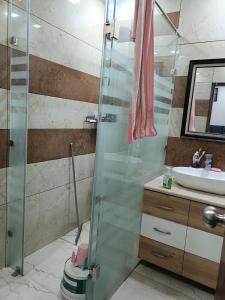 2 Bed 1 Living 1 Kitchen in heart of city close to Busstand