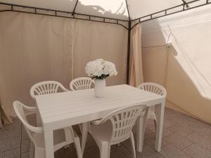 Apartment 6 Minutes from Downtown