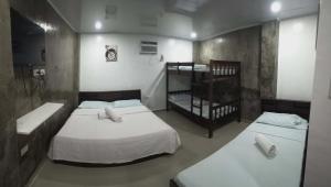 Lolas Lodge