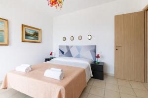 Terrazza Catullo 100 meters from the sea