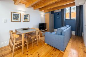 Oporto Tiles Mezzanine by Hopstays