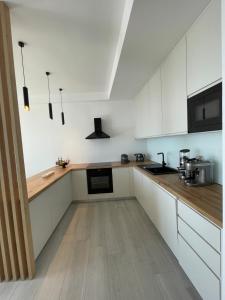 PANORAMA F2 SeaView Apartment