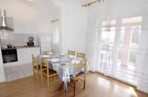 Spacious retreat for families and friends