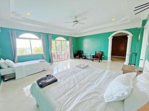 EDSR Villa