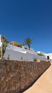 Casa Alzabara