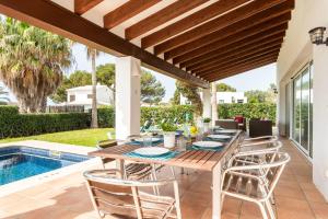 Villa Binixop by Villa Select