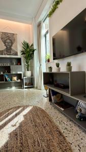Athens Center Apartment near Metro & Attractions