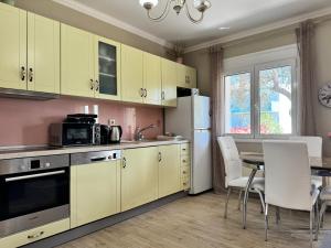 Maja House I