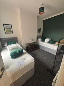 4 Bed House - contractors - families - relocators