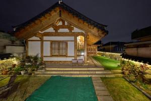 Hanok Moonstay