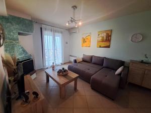 Sea View Apartment in Afytos Center