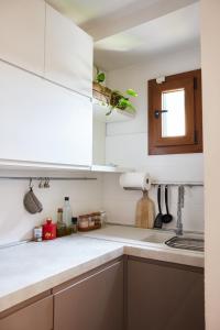 Hellen Studio Home