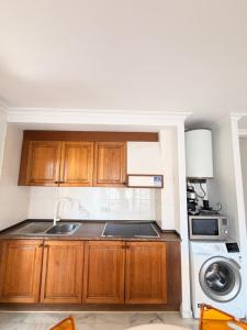 Spacious apartment 5 minutes from the beach