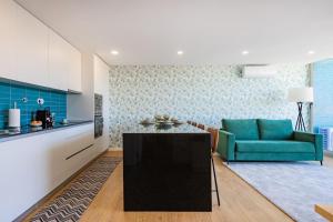 Espinho Sunny Vibes & Balcony with Pool