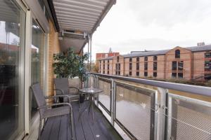 16 John Walker House River Views, Parking and Lift