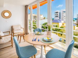 Cubos Sea View Studio 100m from the Beach