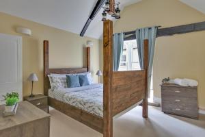 Finest Retreats - Josua, Maldon