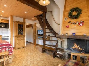 Duplex calme, vue montagne, animaux bienvenus - FR-1-304-193