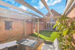 2 Bed in Weeley Heath oc-t30160