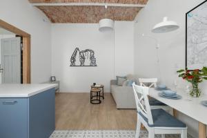 Szczecin Bright Loft Apartment by BookingHost