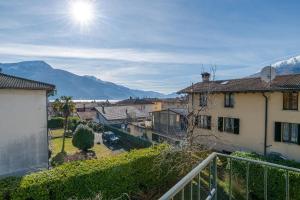 GuestHost - Historic Villa with Garden & Lakeview