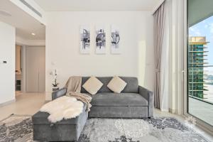 Upscale 1 Bedroom Apartment - Private Beach - Atlantis & Sea View