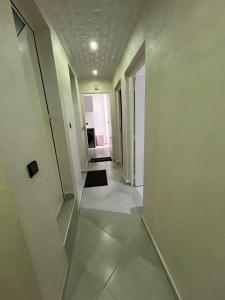 Quiet family apartment in El Houda