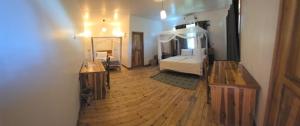 FRAPG camp and lodge