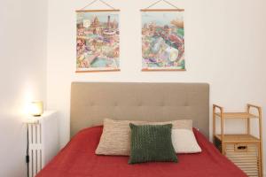 Quiet charming Pigalle-Abbesses flat
