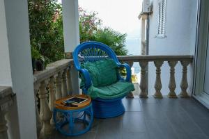 Private apartment with a great view and location