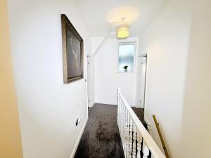 Comfortable 4BR House Ideal for Families & Workers