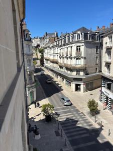 Appart style château en plein centre