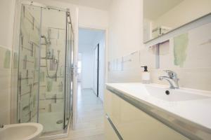 Modern APT Garden with Sea view, Beach 900m