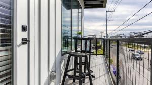 13 Modern Condos Near Downtown Nashville 26 Total Bedrooms Sleeps 90 The Heights by AvantStay