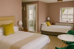 The Lion Hotel