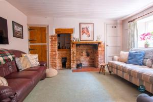 Martie Cottage - cosy cottage idyllic village